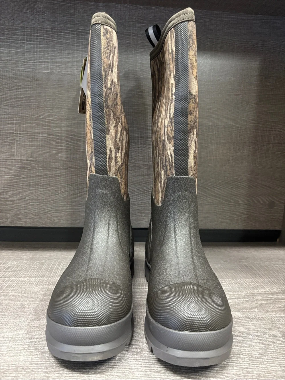 Men's Muck Chore Classic Tall Boot (Brown/Mossy Oak) - Size 7